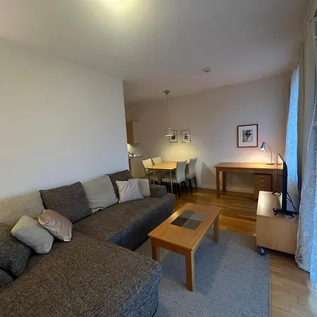 V13 In Old Town Apartment